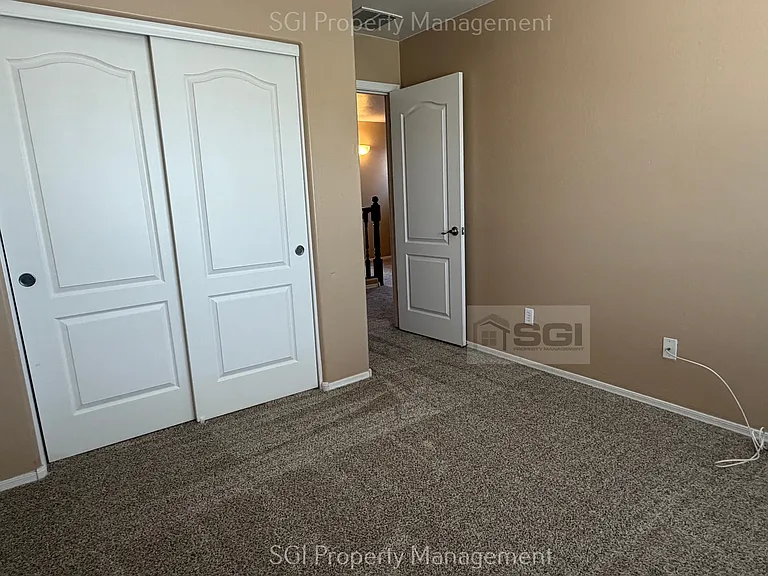 15101 N 173rd Dr — Photo 12