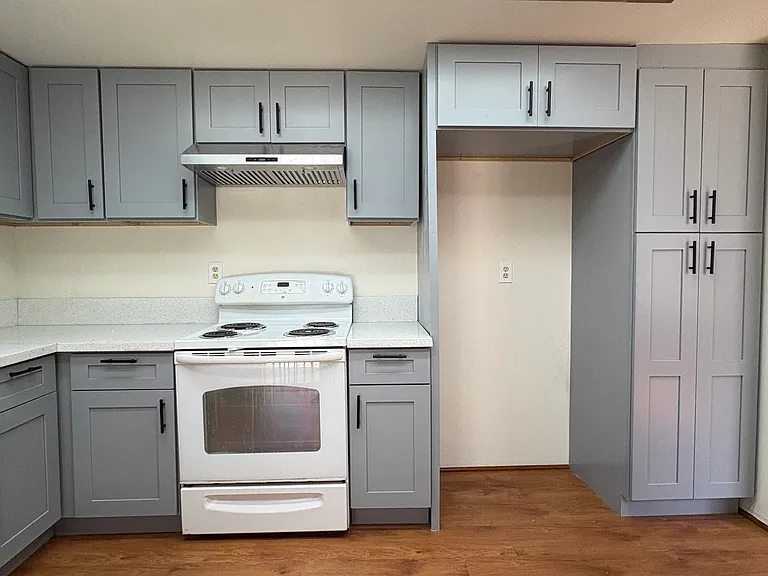 522 W Hellman Ave #B — Photo 4
