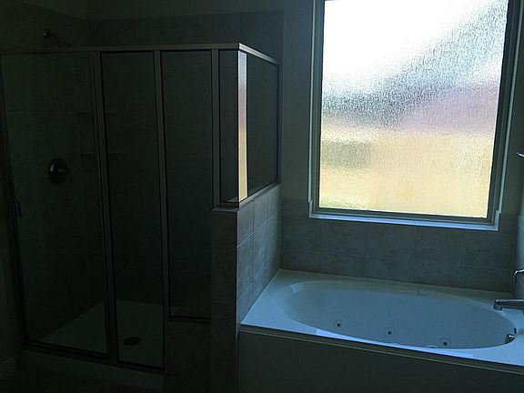5th image of 2200 Ivy Wall Dr