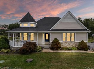 12793 Carolyn Way, Davisburg, MI 48350