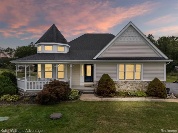 12793 Carolyn Way, Davisburg, MI 48350