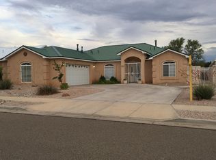 1260 Parkview Dr, Los Lunas, NM 87031
