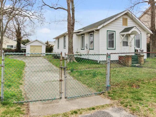 238 W Delaware Pkwy, Villas, NJ 08251