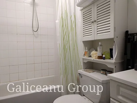 Rented by Lexington Real Estate Group | media 1