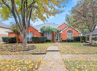8212 Beverly Dr, North Richland Hills, TX 76182