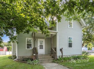 722 Pearl St, Belding, MI 48809