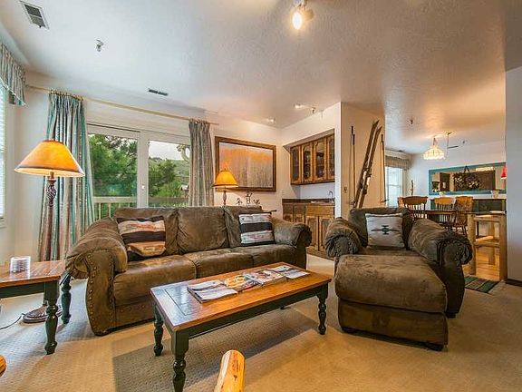 4th image of 1035 Park Ave #4-D