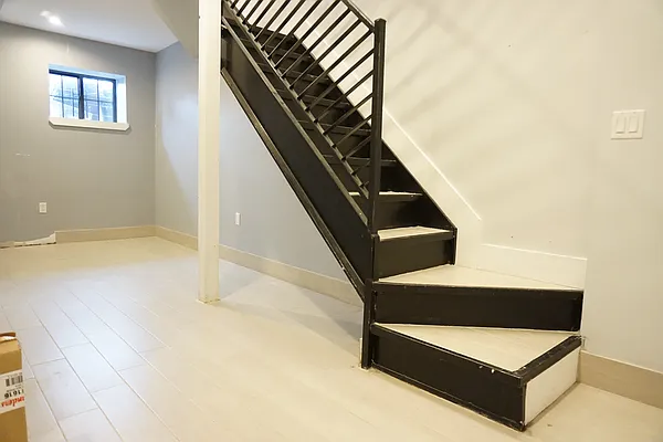 Rented by Rennit Inc. | media 9