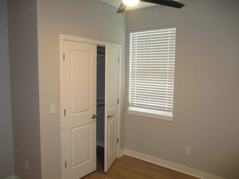 1003 N Cherry St — Photo 9