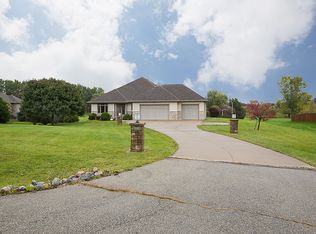 3540 Dekalb Ln, Neenah, WI 54956