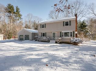 30 Clifton Rd, Bedford, NH 03110