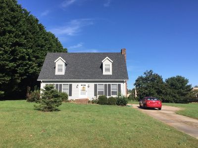 2035 34th Avenue Dr NE, Hickory, NC, 28601