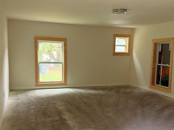 3rd image of 1201 N Church St