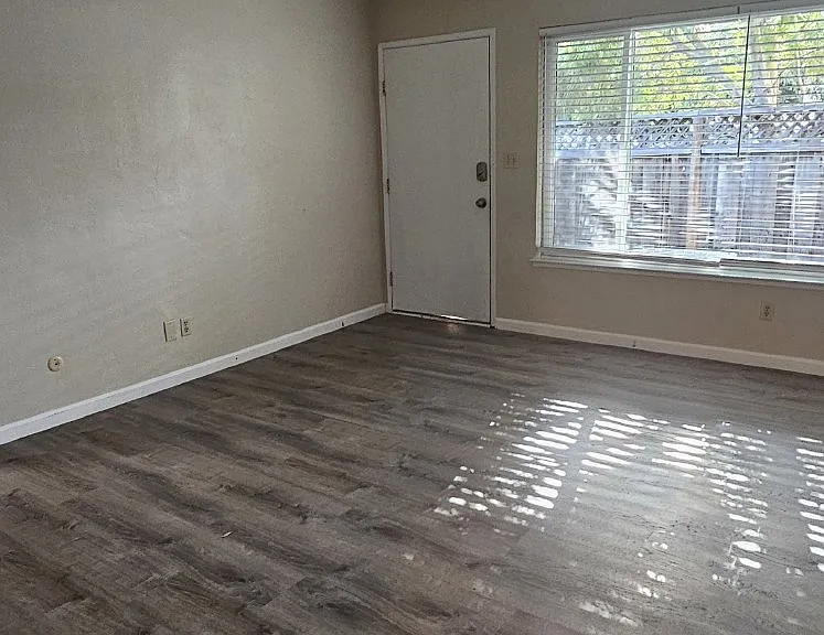 511 Walnut Ave #A — Photo 9
