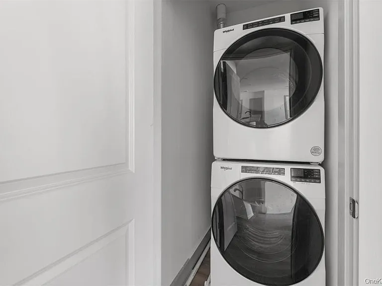 75 Forester Ave #Townhouse 2 — Photo 6