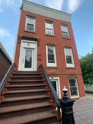 Rented by Corcoran | media 15