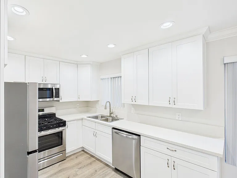 3334 Eureka Pl — Photo 35