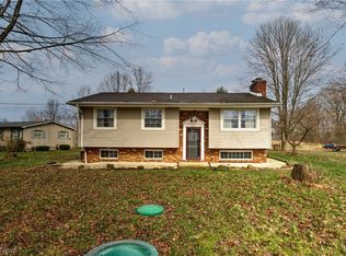 5468 Hoagland Blackstub Rd, Cortland, OH 44410