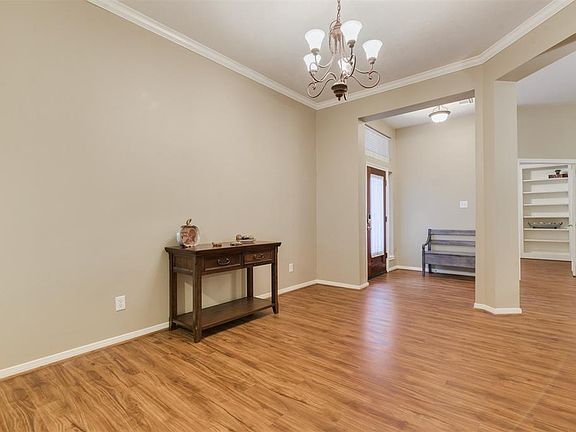 5th image of 8811 Desert Cloud Ln