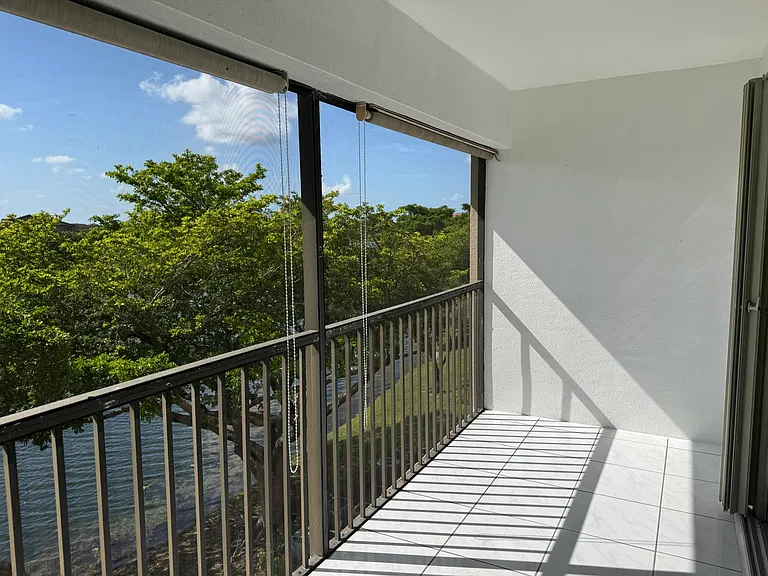 1001 SW 141st Ave #408K — Photo 3