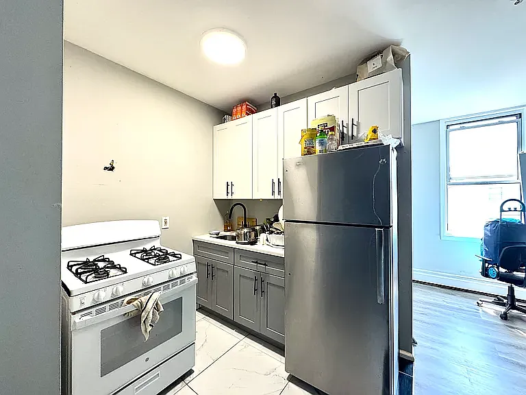 93 Franklin St #3R — Photo 2