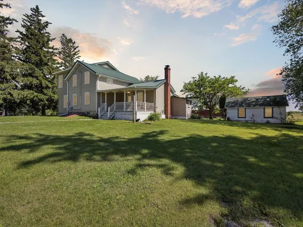 1271 Lein Drive, Edgerton, WI 53534