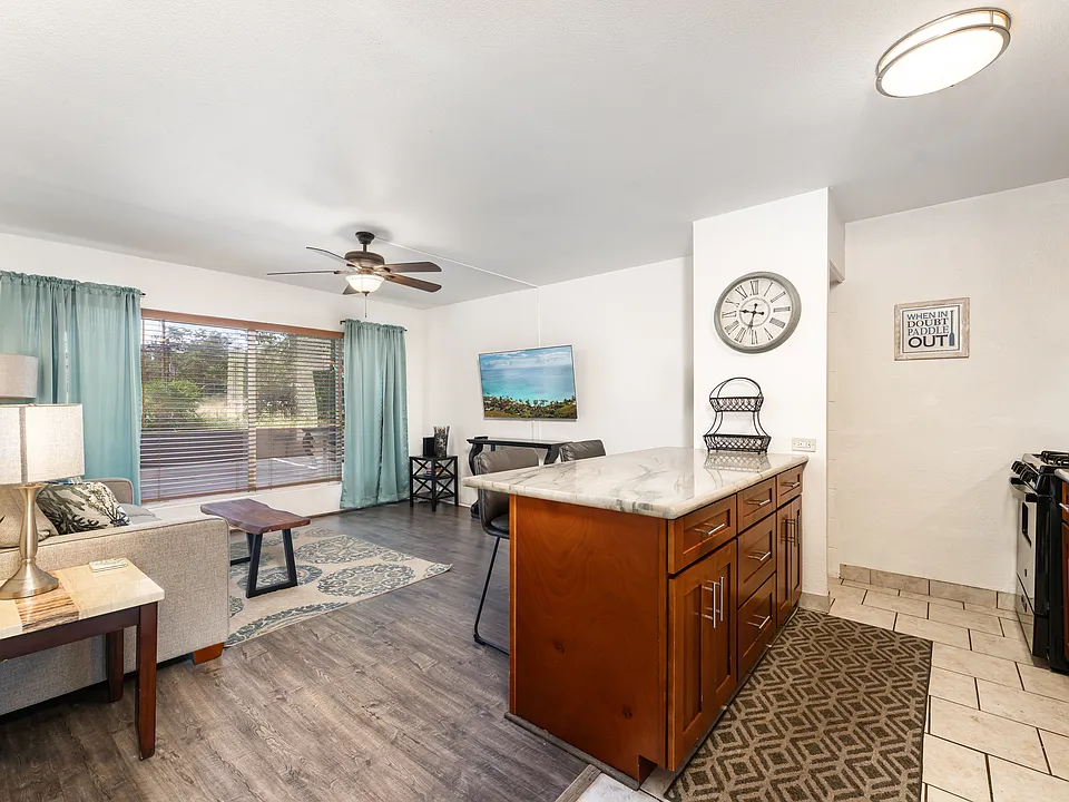 2135 S Kihei Rd #105