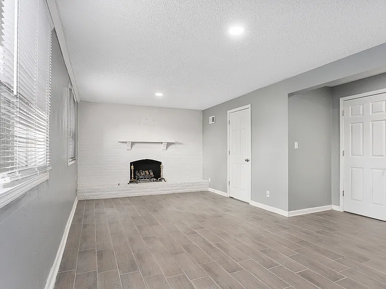 1306 SW 3rd St — Photo 13