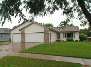 909 Eastwood St, Holmen, WI 54636