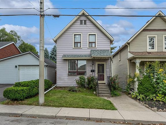 3rd image of 157 Macaulay St E
