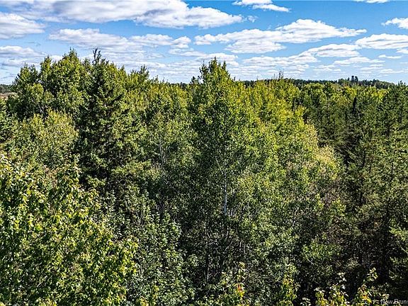 2nd image of 6 De La Traverse Lot 79