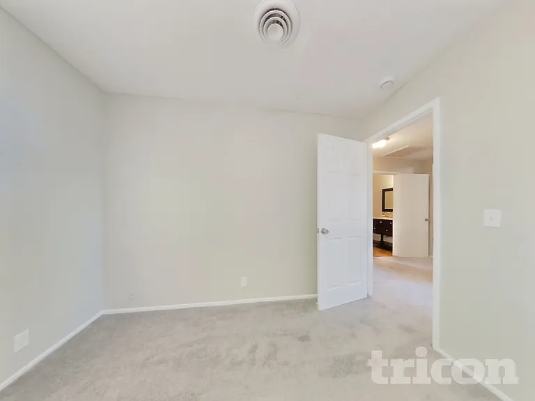 1109 Nadene Dr — Photo 9