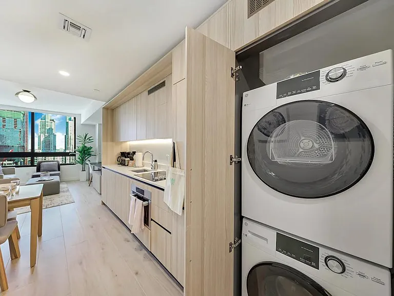 Washer/Dryer