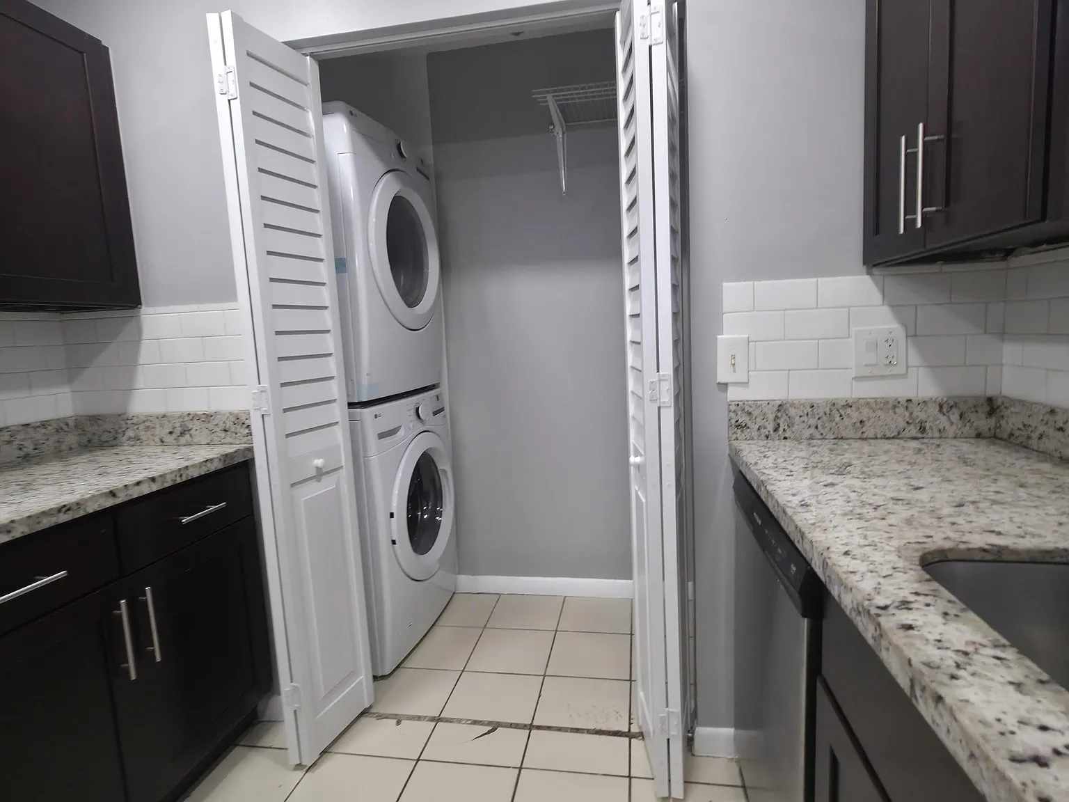 3 bed, 2.5 bath, 1350 sqft, $2,900 — Photo 4