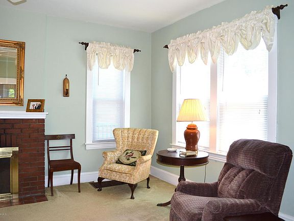 5th image of 49 Coale Ave