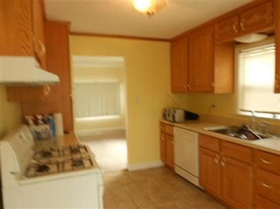 2nd image of 2118 Frances Ave