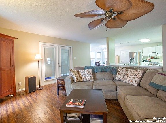 2nd image of 11037 Cedar Park