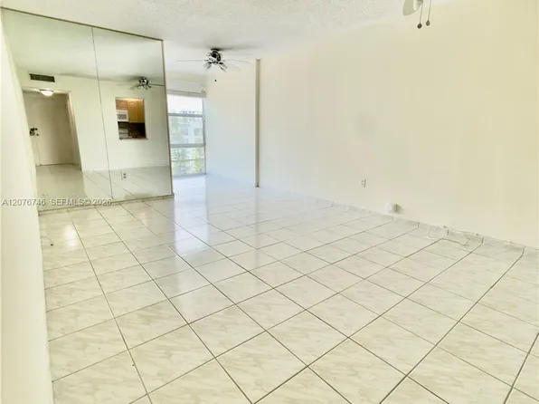 17560 Atlantic Blvd APT 503, Sunny Isles Beach, FL 33160