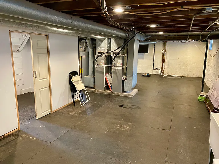 250 Woodbine Ave #1 — Photo 30