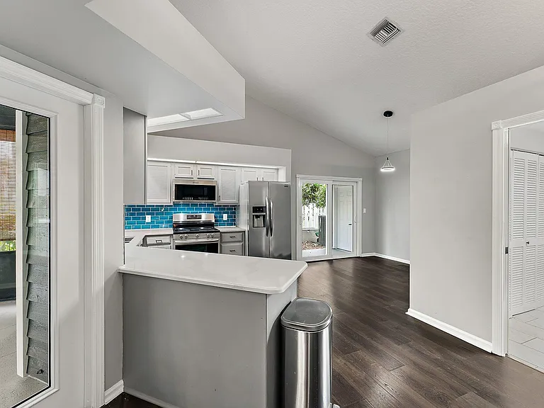 10440 SE Jupiter Narrows Dr — Photo 11