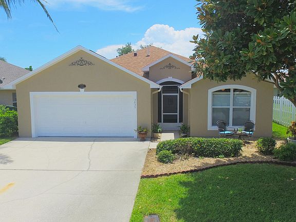2nd image of 3835 La Flor Dr