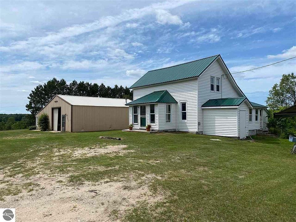 3572 Boardman Rd SW, South Boardman, MI 49680 Zillow