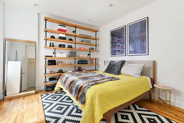 Sold by Compass | media 4