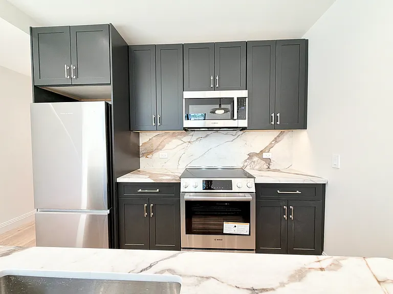 57 Christopher St #5B — Photo 9