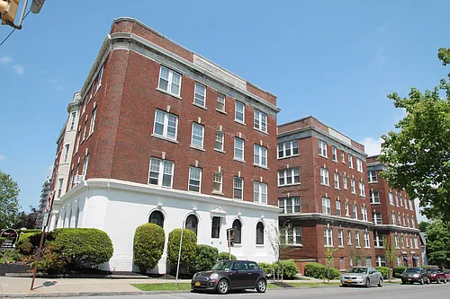 1165 Delaware Photo 1