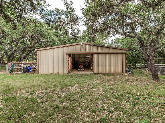 5th image of 8501 Oak Thicket
