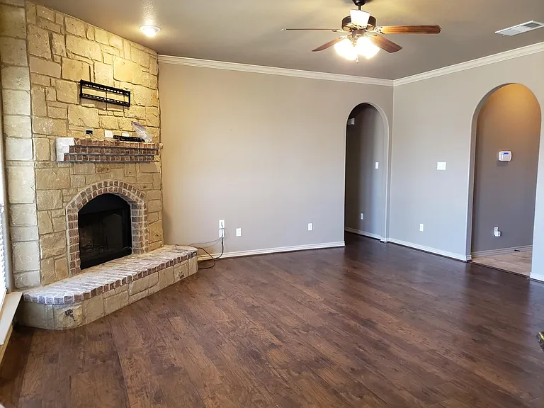 5705 Alexandria Dr — Photo 7
