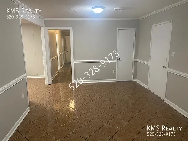 221 Southbrook Dr — Photo 7