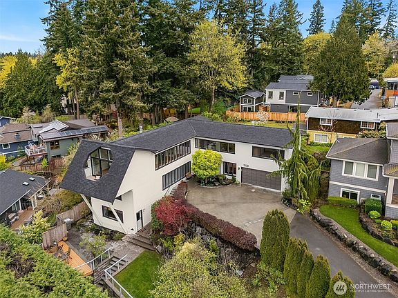 2nd image of 208 19th Avenue