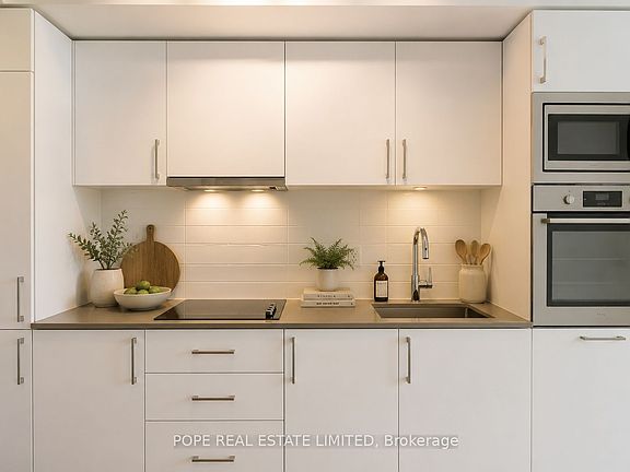 3rd image of 27 Bathurst St #604W